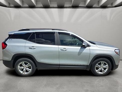 Used 2021 GMC Terrain SLE w/ Driver Convenience Package FWD image 7
