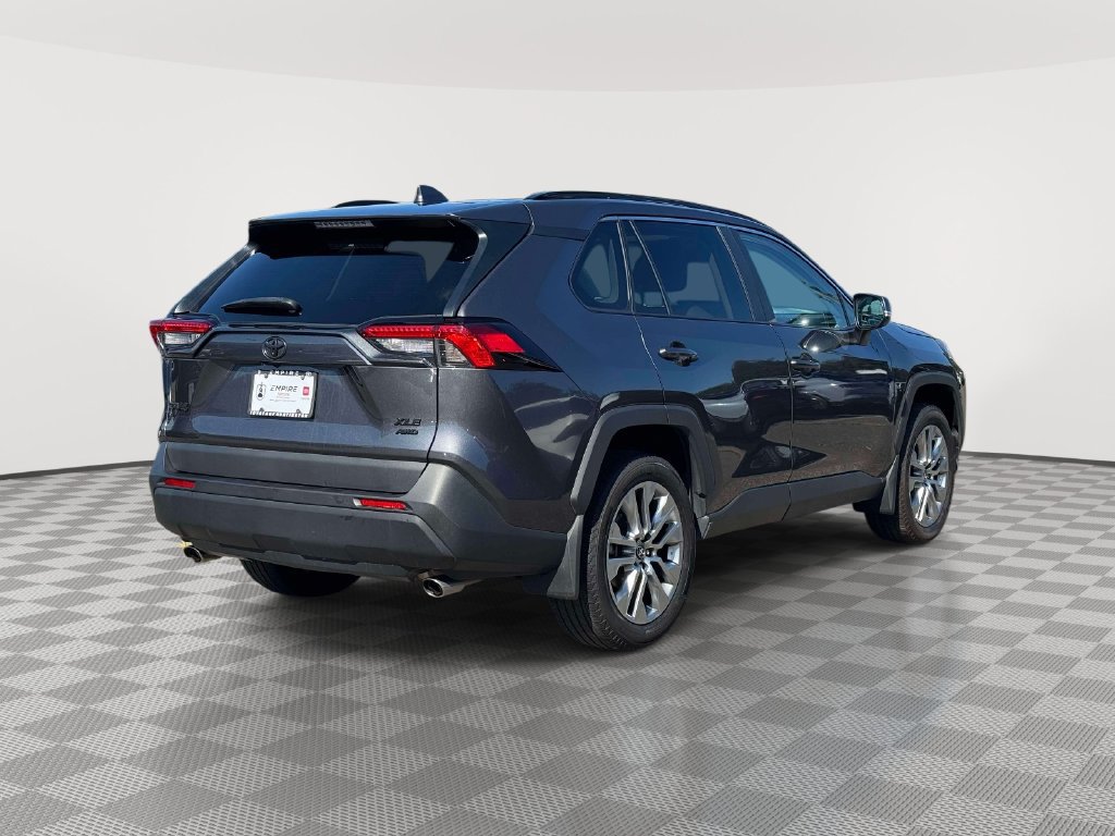 Used 2023 Toyota RAV4 XLE Premium AWD/4WD image 7