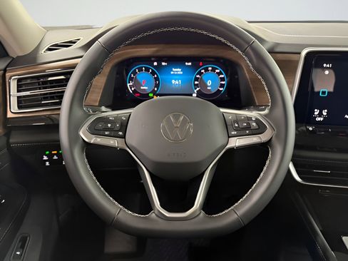 New 2026 Volkswagen Atlas SE image 12