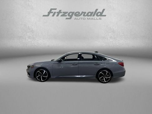 Used 2022 Honda Accord Sport image 2