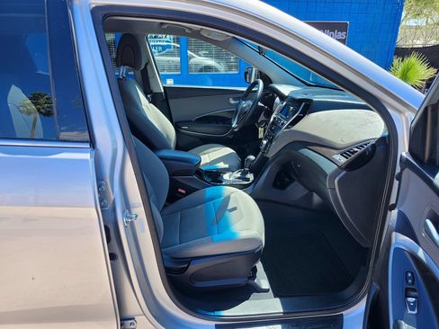 Used 2018 Hyundai Santa Fe Sport FWD image 17