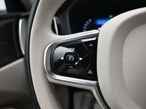 Used 2023 Volvo XC60 B5 Ultimate w/ Climate Package AWD/4WD image 27