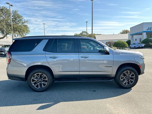Used 2022 Chevrolet Tahoe Z71 w/ Off-Road Capability Package image 3