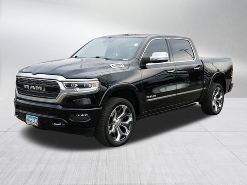Used 2022 RAM 1500 Limited w/ Body Color Bumper Group AWD/4WD image 3