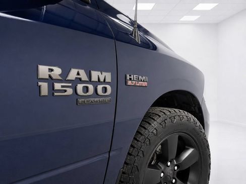 Used 2019 RAM 1500 Express w/ Wheel & Sound Group AWD/4WD image 11