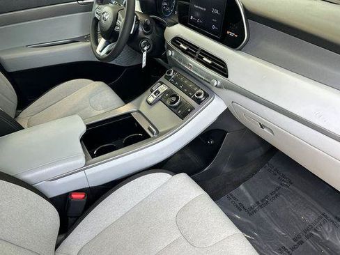 Used 2021 Hyundai Palisade SE FWD image 17