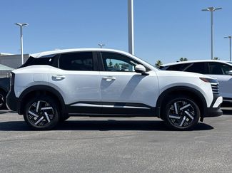 Used 2025 Nissan Kicks SV FWD video 2