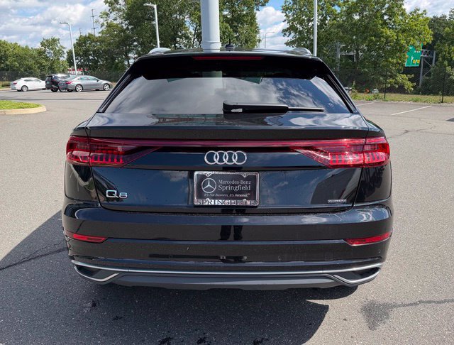 Used 2023 Audi Q8 Premium AWD/4WD image 6