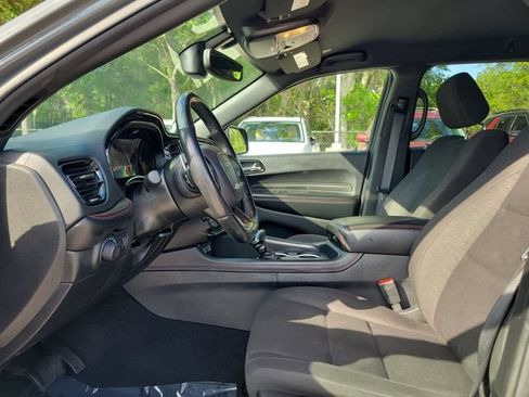 Used 2023 Dodge Durango GT RWD image 2