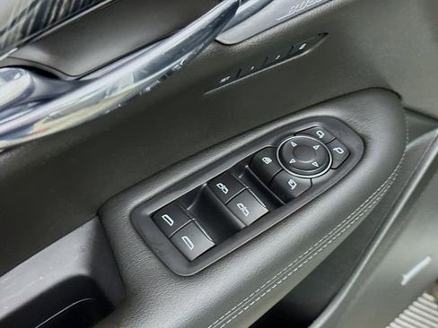 Used 2020 Cadillac XT6 Premium Luxury image 20