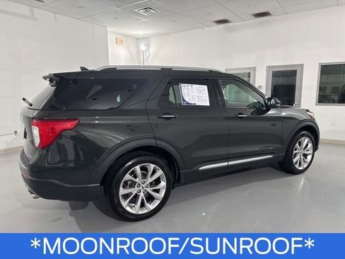 Used 2022 Ford Explorer Platinum w/ Equipment Group 601A image 8