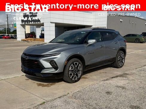 Used 2025 Chevrolet Blazer RS FWD image 1