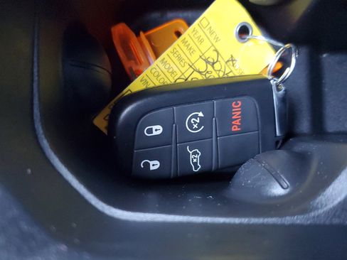 Used 2024 Jeep Compass Trailhawk w/ Trailhawk Elite Group image 20