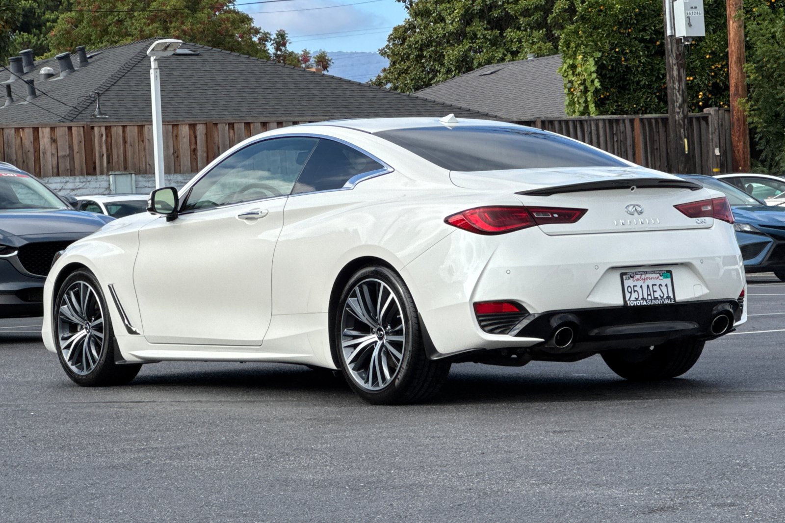 Used 2022 INFINITI Q60 3.0t Luxe w/ Cargo Package RWD image 4