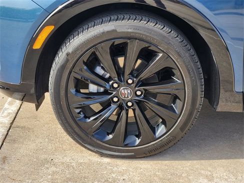 Used 2024 Buick Envista Sport Touring w/ Experience Buick Package image 10