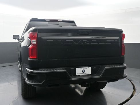 Used 2023 Chevrolet Silverado 1500 LT Trail Boss w/ LT Trail Boss Premium Package AWD/4WD image 6