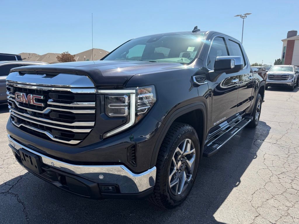 Used 2026 GMC Sierra 1500 SLT w/ SLT Premium Plus Package AWD/4WD image 10