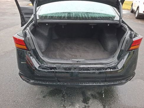 Used 2024 Nissan Altima 2.5 SV FWD image 29