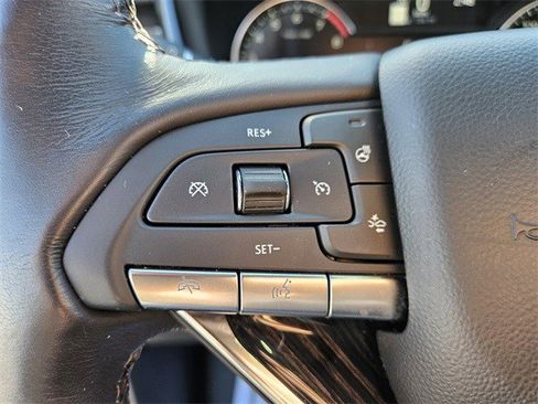 Certified 2025 Cadillac XT6 Premium Luxury image 24