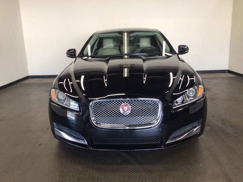 Used 2014 Jaguar XF 3.0 RWD image 2