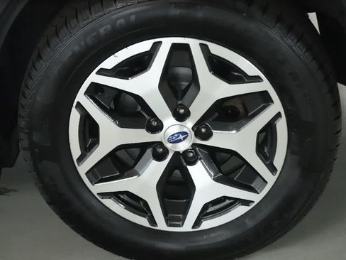 Used 2020 Subaru Forester Premium w/ Popular Package #1 AWD/4WD image 42