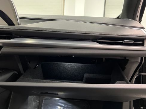 Used 2024 Cadillac XT4 Premium Luxury AWD/4WD image 27