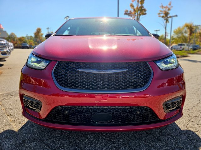 New 2026 Chrysler Pacifica Select FWD image 2