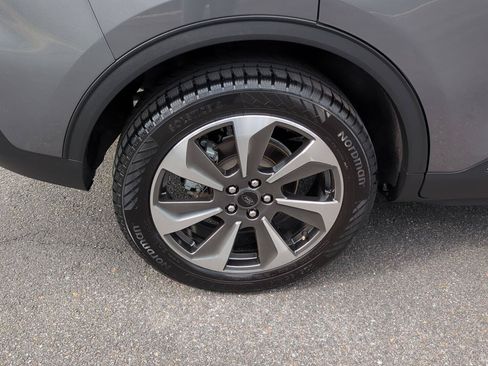 Used 2024 Ford Escape Platinum AWD/4WD image 8