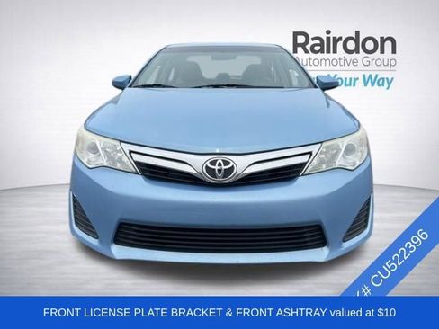Used 2012 Toyota Camry LE image 2