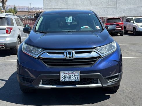 Used 2018 Honda CR-V LX image 3