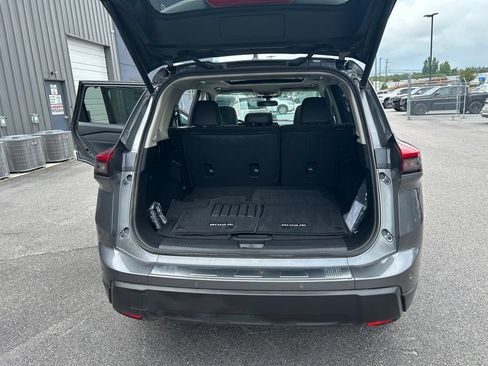 Certified 2026 Nissan Rogue SV w/ SV Premium Package FWD image 21