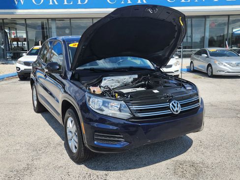 Used 2014 Volkswagen Tiguan S image 22