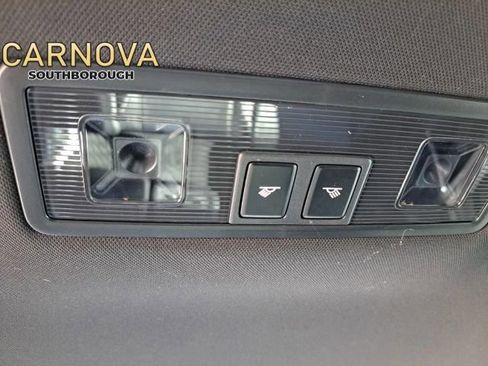 Used 2019 Volkswagen Golf R 4-Door image 35