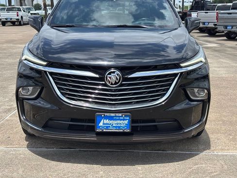 Used 2024 Buick Enclave Premium FWD image 3