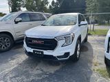 Used 2024 GMC Terrain SLE image 2