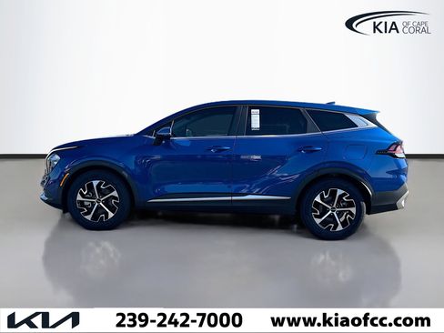 Certified 2023 Kia Sportage EX image 2