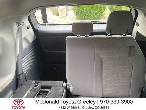 Certified 2023 Toyota Sienna LE FWD image 22