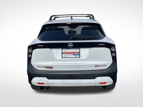New 2026 Nissan Kicks SR w/ SR Premium Package image 4