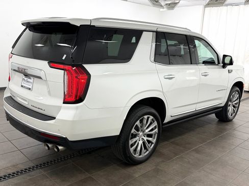 Used 2021 GMC Yukon Denali w/ Denali Premium Package AWD/4WD image 5