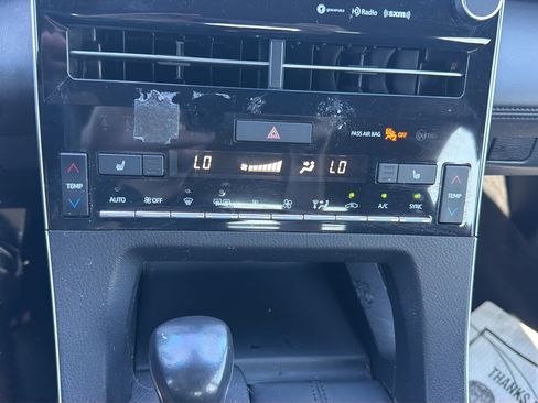 Used 2021 Toyota Avalon XLE FWD image 23