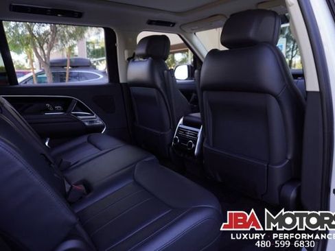 Used 2023 Land Rover Range Rover Long Wheelbase SE image 9