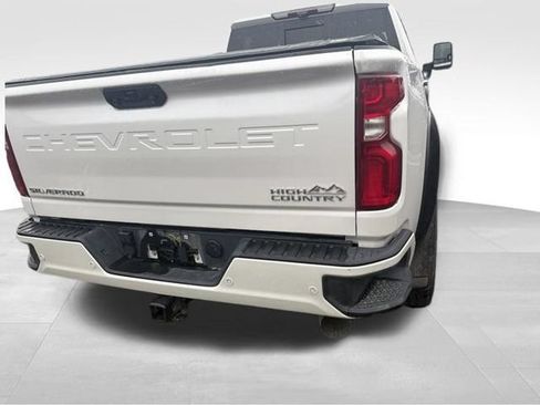 Used 2021 Chevrolet Silverado 3500 High Country w/ Z71 Off-Road Package AWD/4WD image 14