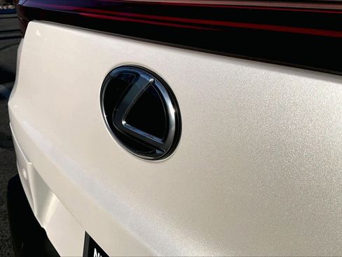 Used 2023 Lexus UX 250h FWD image 29