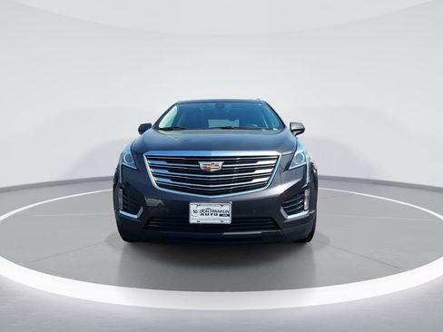 Used 2017 Cadillac XT5 Luxury w/ Driver Awareness Package image 3