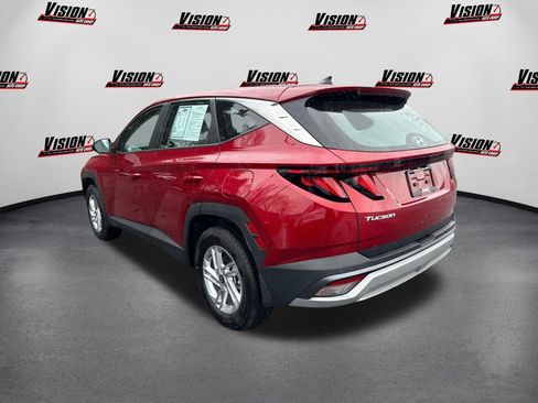 Used 2025 Hyundai Tucson SE AWD/4WD image 7