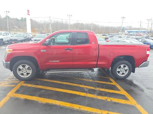 Used 2017 Toyota Tundra SR5 image 8