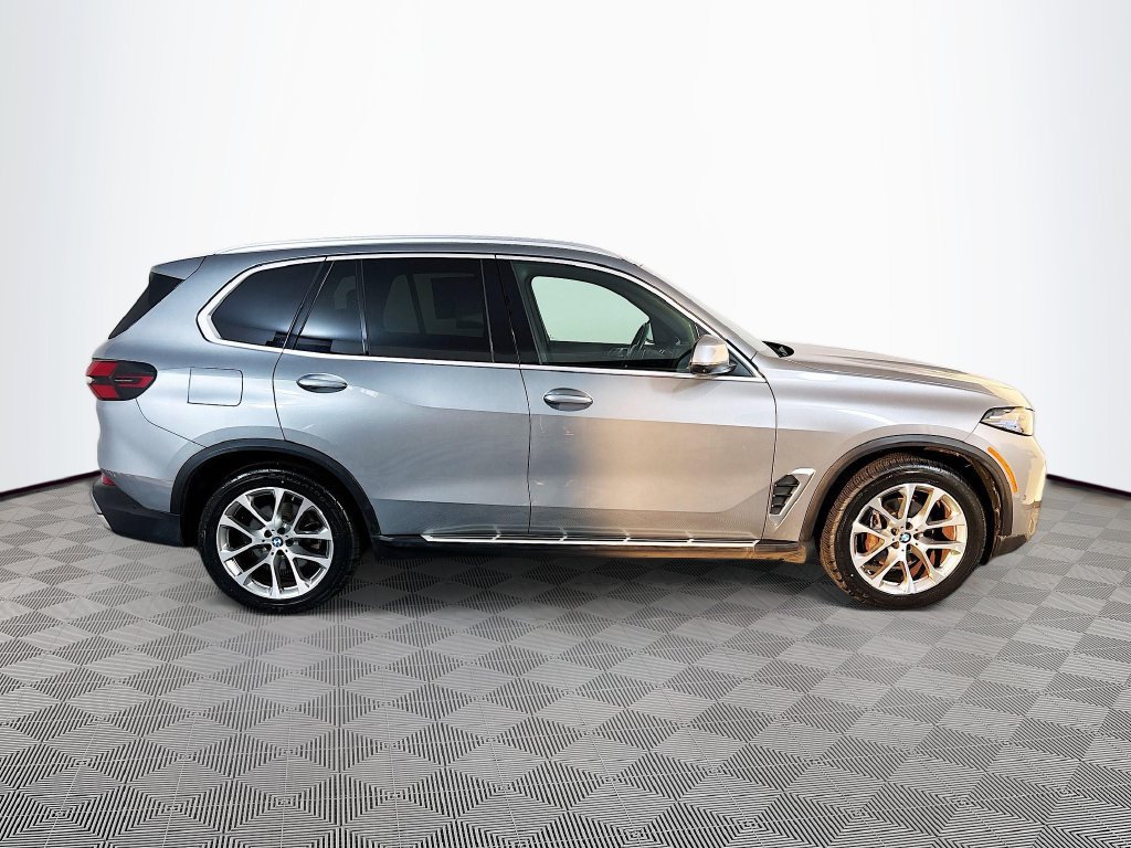 Used 2024 BMW X5 xDrive40i AWD/4WD image 8