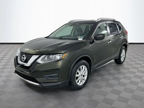 Used 2017 Nissan Rogue SV AWD/4WD image 3