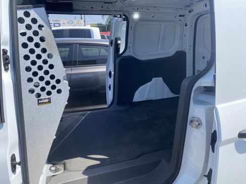 Used 2023 Ford Transit Connect XL FWD image 17