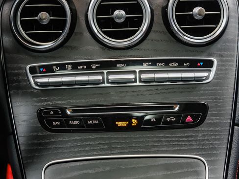 Certified 2019 Mercedes-Benz GLC 43 AMG 4MATIC image 17